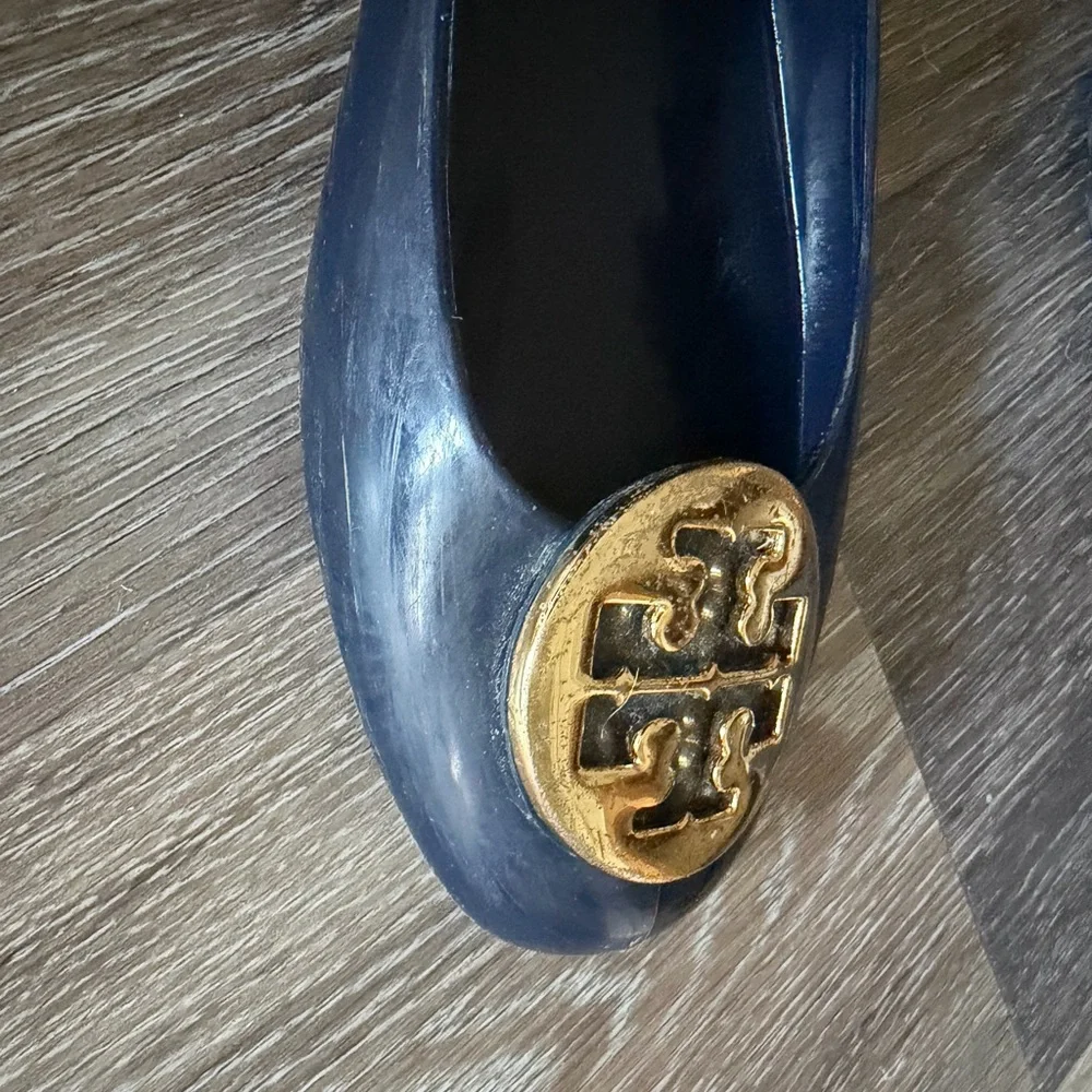 Tory Burch Navy Jelly Flats size 8
